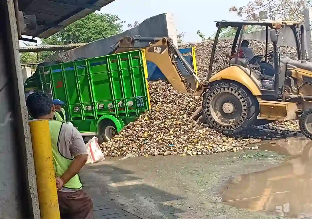 <h4>Disposal site for glass bottles that will be remanufactured or recycled</h4>